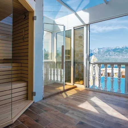Beautiful In With Sauna * Vinjerac