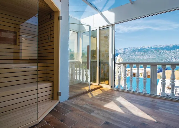 Gorgeous In With Sauna * فينجيراك